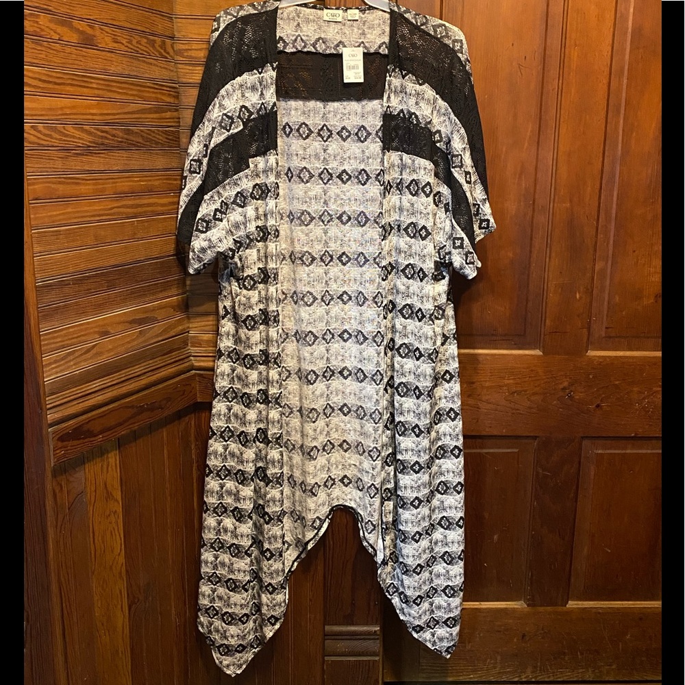 NWT Cato shark bite top 26/28